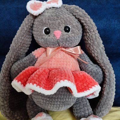 Uzun Kulaklı Tavşancık Kadife Amigurumi Oyuncak